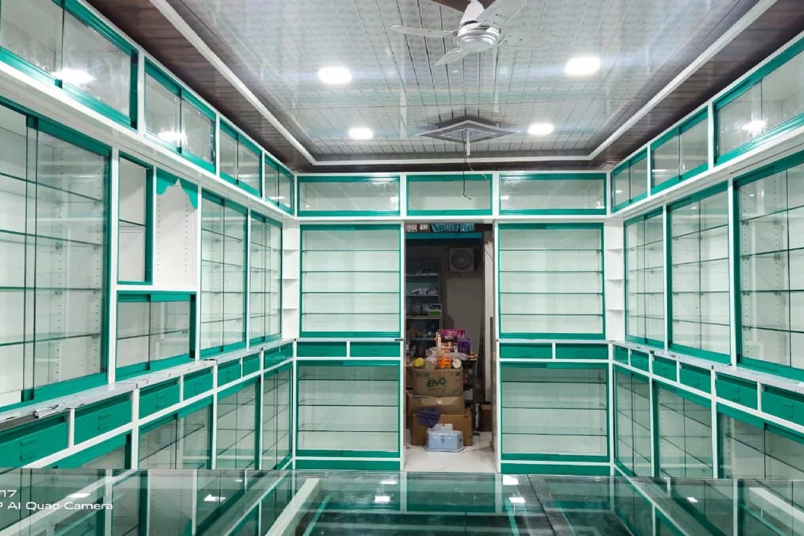 Medical Shop Furniture